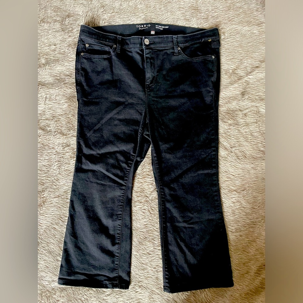 Women’s Torrid Sky High Jeans ( 18 Short )